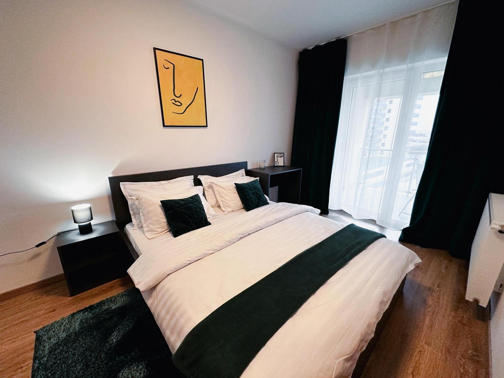 Ad Apartament